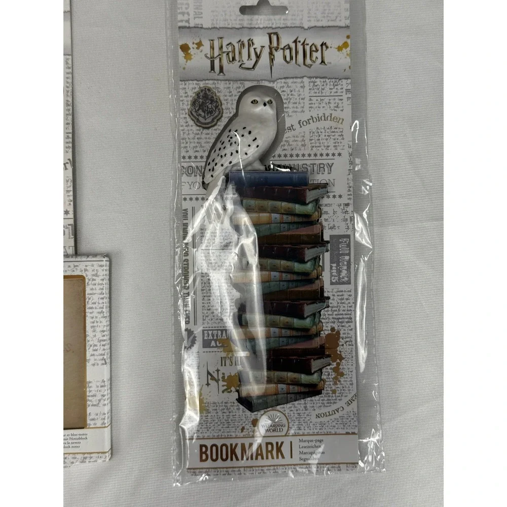 Harry Potter Hedwig Fridge Clip Memo Pad and 3D Bookmark Set Wizarding World NEW